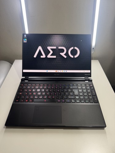 Gigabyte aero oled 4k - gigabyte,